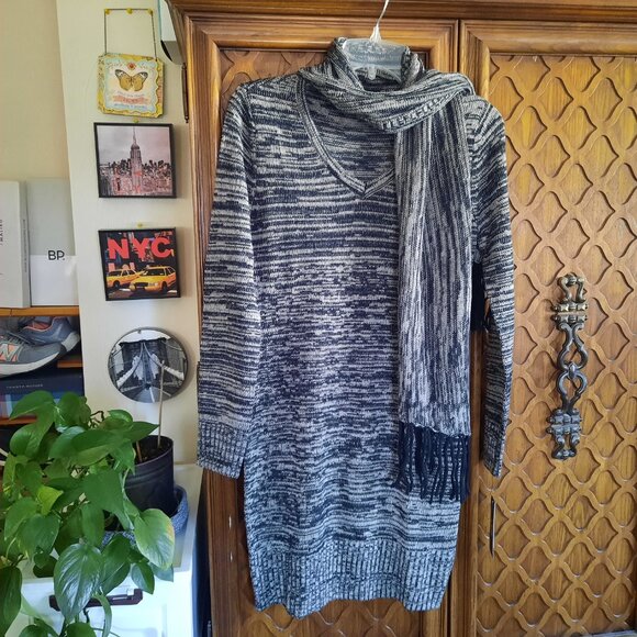 A. BYER Long Sleeve Chunky Knit Sweater Dress w/ Stole NWT! - Gray/Black, Size M - Picture 2 of 16